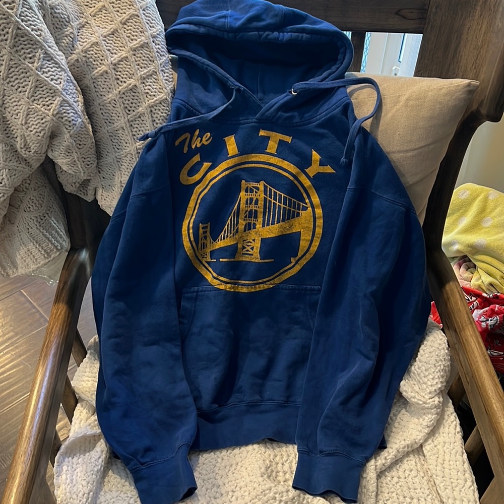 M unisex Golden State Warriors very well loved hoodie